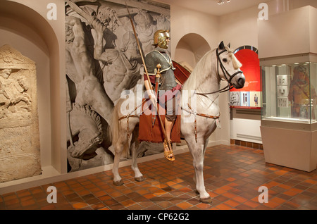 All'interno il romano Corinium Museum a Cirencester, Inghilterra Foto Stock