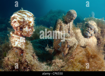 Gruppo di scultura Vladimir Ilyich Ulyanov Lenin per primo nel mondo museo subacqueo leader dell' Alley o Atlantis sovietica Foto Stock