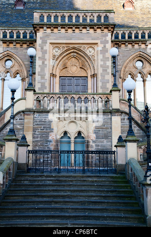 Architettura in dettaglio la McManus Galleria d'Arte e Museo Dundee Scozia Scotland Foto Stock