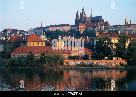 Benvenuti in Repubblica ceca - Il castello di Praga e la Cattedrale di San Vito Foto Stock