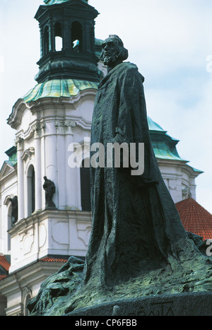 Repubblica Ceca, Praga. Monumento a Jan Hus (1369-1415) Foto Stock