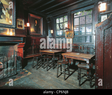 Regno Unito, Londra. Ye Olde Cheshire Cheese Pub. Interni Foto Stock