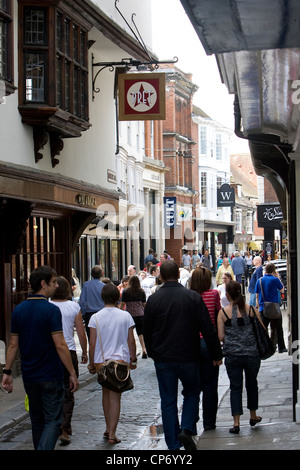 Vista da Mercery Lane, Canterbury, nel Kent, England, Regno Unito Foto Stock