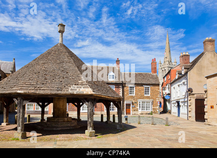 Oakham Town Buttercross Piazza del mercato Oakham Rutland Inghilterra Regno Unito GB Europa Foto Stock