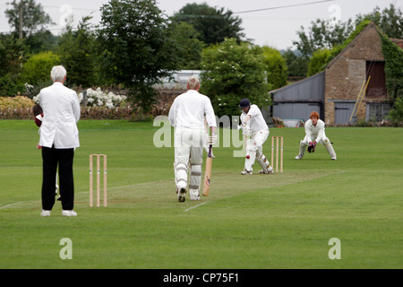 Biddestone v Gloucester City Wignet, Biddestone Cricket Club, seppie Lane, Biddestone. Foto Stock