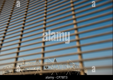 La recinzione di sicurezza intorno al Parco Olimpico, Olympic Park, London, Regno Unito Foto Stock