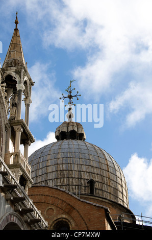 In prossimità di una cupola della basilica di San Marco - sestiere San Marco, Venezia - Italia Foto Stock
