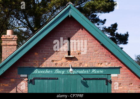 Calzoni vecchio apparato di boa casa a Rosslare Harbour, Co Wexford, Irlanda. Foto Stock