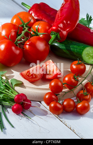 Fresche verdure crude base per insalate sane Foto Stock