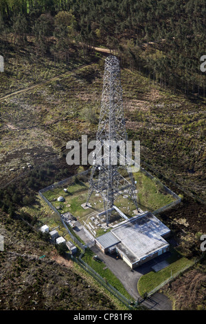 Vista aerea di un montante di comunicazioni, antenna del telefono Foto Stock