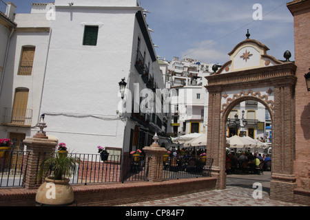 Canillas de Albaida è un tradizionale villaggio moresco sul bordo della Sierra Tejeda parco naturale. Foto Stock