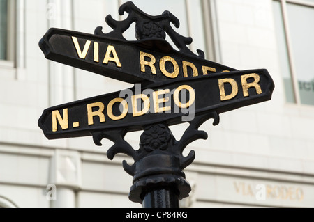 Rodeo Drive, strada segno post, Beverly Hills, Los Angeles, California, Stati Uniti d'America Foto Stock