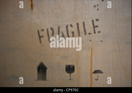 Legno fragile confezione cassa Foto Stock