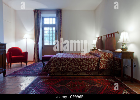 Sedan, Francia. Interno di una camera in albergo le château fort. Foto Stock