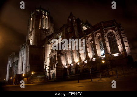 Liverpool Cattedrale Anglicana di notte ay Foto Stock