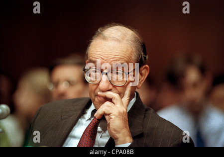 Federal Reserve Chairman Alan Greenspan durante la testimonianza nel senato Comitato bancario Luglio 21, 1998 a Washington, DC. Foto Stock