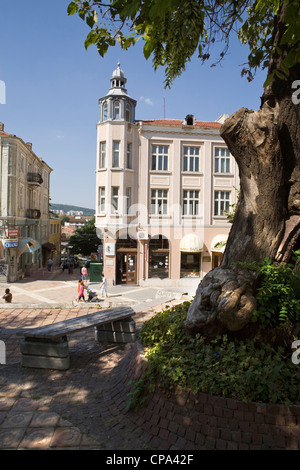 Patrimonio architettonico, architettura d'epoca, Shumen, Balcani, Bulgaria Foto Stock