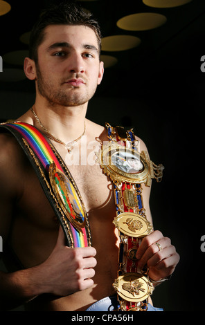 Nathan sapientemente (sopportato il 17 febbraio 1987) è un Welsh boxer professionale e la corrente WBO Pesi Mediomassimi campione del mondo. Foto Stock