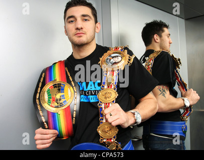 Nathan sapientemente (sopportato il 17 febbraio 1987) è un Welsh boxer professionale e la corrente WBO Pesi Mediomassimi campione del mondo. Foto Stock