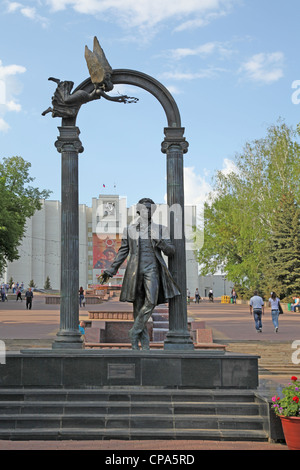 La Russia. , Mordovia Saransk. Pushkin scultura Foto Stock