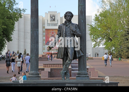 La Russia. , Mordovia Saransk. Pushkin scultura Foto Stock