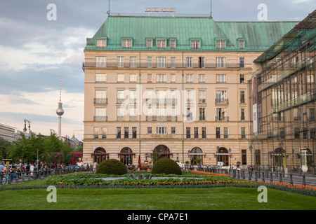 Hotel Adlon Kempinski sulla Pariser Platz, Berlin, Germania Foto Stock