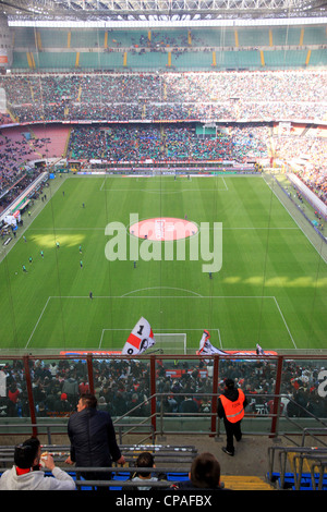 Lo stadio di San Siro durante un AC Milan partita di calcio Foto Stock