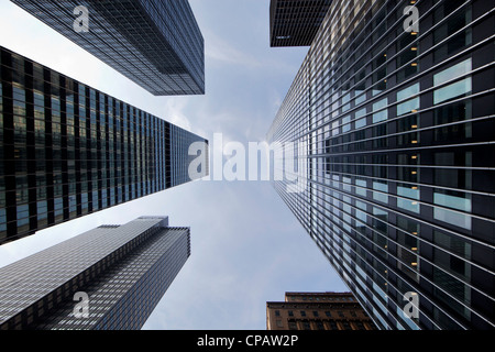 JP Morgan Chase edifici a 270 (destra) e 277 (sinistra) il Park Avenue a Manhattan, New York City Foto Stock