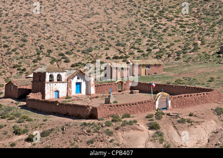 Machuca (2004) Chiesa composto vicino a San Pedro de Atacama Altiplano Cile Foto Stock