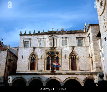 Il Palazzo Sponza che mostra il dettaglio del gotico veneziano di Windows e la statua di San Biagio Dubrovnik Dalmazia Croazia Foto Stock