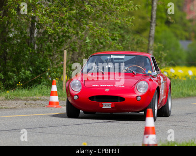 Gara Vintage touring car Fiat Abarth 1000 Bialbero dal 1963 al Grand Prix in Mutschellen, SUI il 29 aprile 2012. Foto Stock