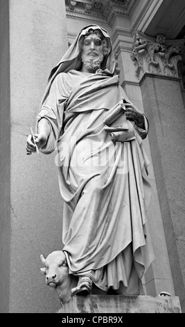 Roma - st. Giovanni Evangelista della statua di st. Pauls s basilica Foto Stock