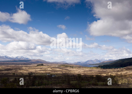 Guardando verso la stazione di Rannoch da est. Foto Stock