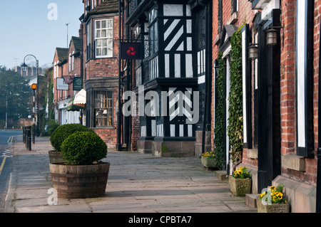 Prestbury Village High Street, Prestbury, Cheshire, Inghilterra, Regno Unito Foto Stock