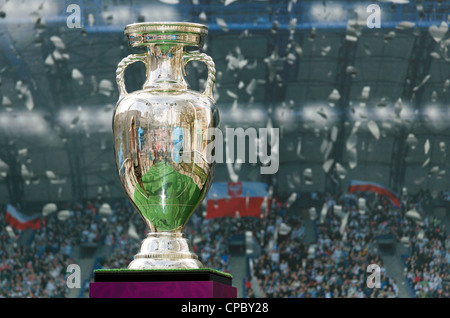 La UEFA evento, durante la quale l'originale UEFA Euro Cup viene presentato, Poznan, Polonia Foto Stock