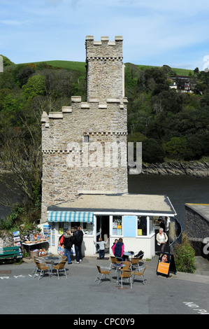 Il Castello sale da tè Dartmouth Devon England Foto Stock