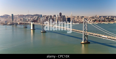 San Francisco Panorama con il Bay Bridge Foto Stock