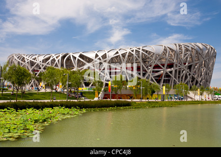 Stadio Nazionale di Pechino, chiamato anche il nido di uccelli è stato costruito a Pechino per i Giochi Olimpici di Pechino 2008. Foto Stock