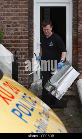 Polizia di Merseyside, Matrix team farmaci  Veicoli e prove di proprietà in Liverpool, Merseyside, Regno Unito Foto Stock