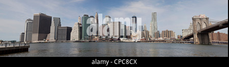 New York skyline della città che mostra il distretto finanziario di Lower Manhattan, New York City. Foto Stock