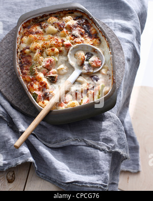 Piatto di gnocchi con tallegio e figure Foto Stock