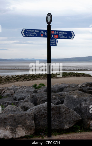 Cartello blu sul lungomare di Blackpool, Lancashire, Inghilterra. Foto Stock