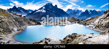 Vista aerea del lago di montagna Foto Stock