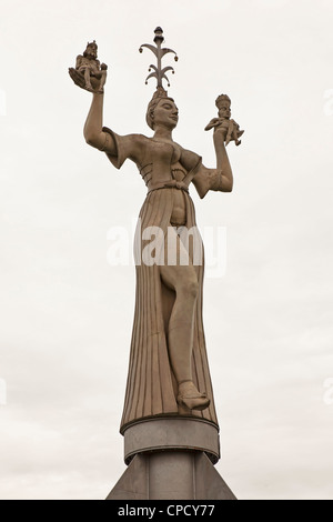 Imperia statua nel porto di Konstanz, Baden-Württemberg, Germania Foto Stock