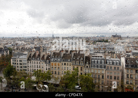 Vista dal Centre Pompidou in un giorno di pioggia, Parigi, Francia, Europa Foto Stock