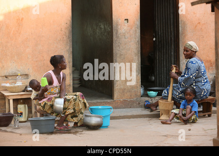 Cucina africana, a Lomé, Togo, Africa occidentale, Africa Foto Stock