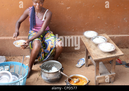 Pasto africana, a Lomé, Togo, Africa occidentale, Africa Foto Stock