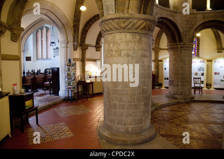 Interno chiesa rotonda, Bridge St Cambridge Regno Unito Foto Stock