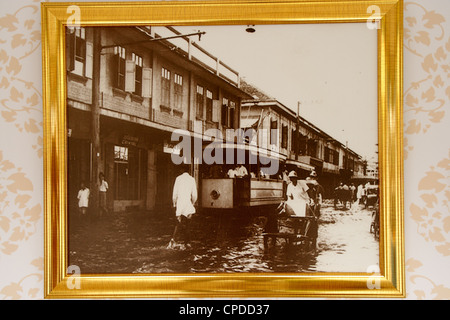 Vecchie foto di acque alluvionali sulla strada di Bangkok , Thailandia Foto Stock