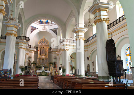 Interno della Vergine di Guadalupe la Chiesa a Puerto Vallarta, Jalisco, Messico, America del Nord Foto Stock